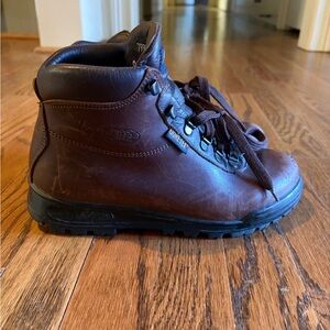 Vasque Brown Leather Hiking boots